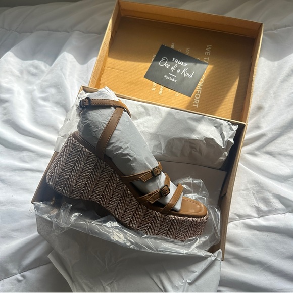 Free People Seychelles Tan and Brown Wedge Sandals - Picture 1 of 4